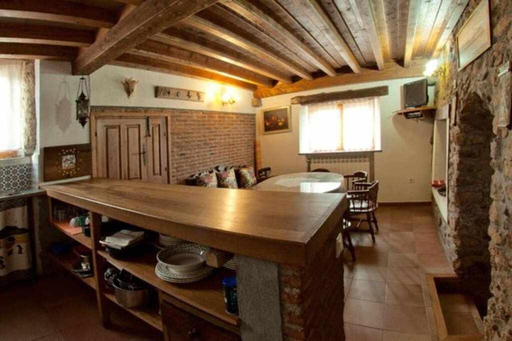 Casa Tia Modesta Es Una Calida Y Acogedora Casa Cabezas Bajas Экстерьер фото