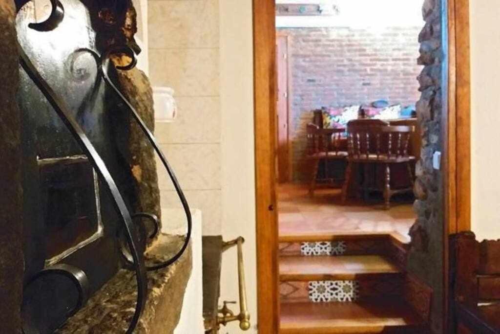 Casa Tia Modesta Es Una Calida Y Acogedora Casa Cabezas Bajas Экстерьер фото